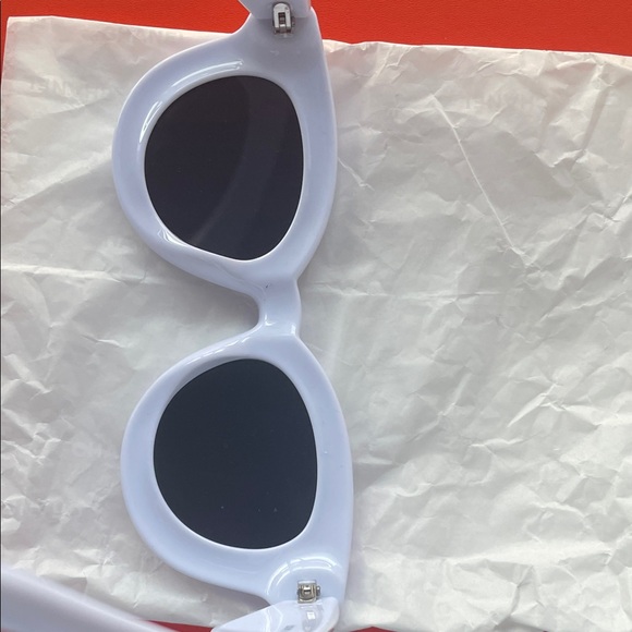 white Sunglasses with Dark Lenses - Picture 5 of 6